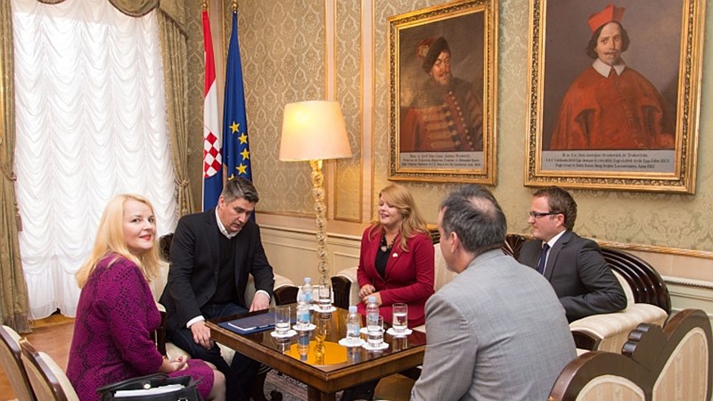 PM Milanovic meets with Croatian expatriate entrepreneurs